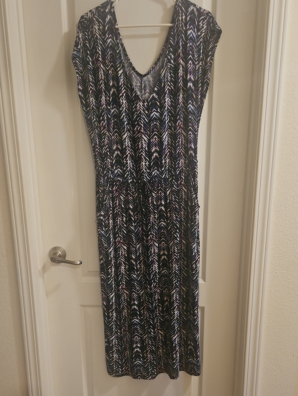 Torrid Black Chevron-Pattern V-Neck Maxi Dress